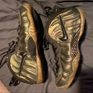 Men’s NIKE FOAMPOSITES GREEN SIZE 10